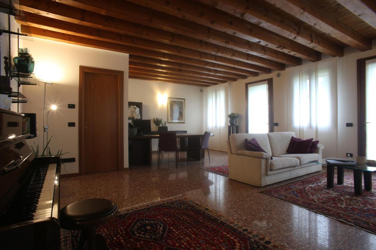 Villa Tiziano Residence Rosà Buitenkant foto